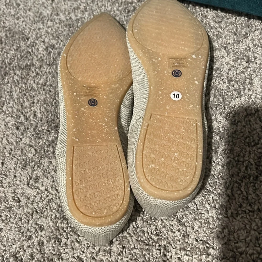 Metallic Gold Rothy’s Points - Picture 3 of 3